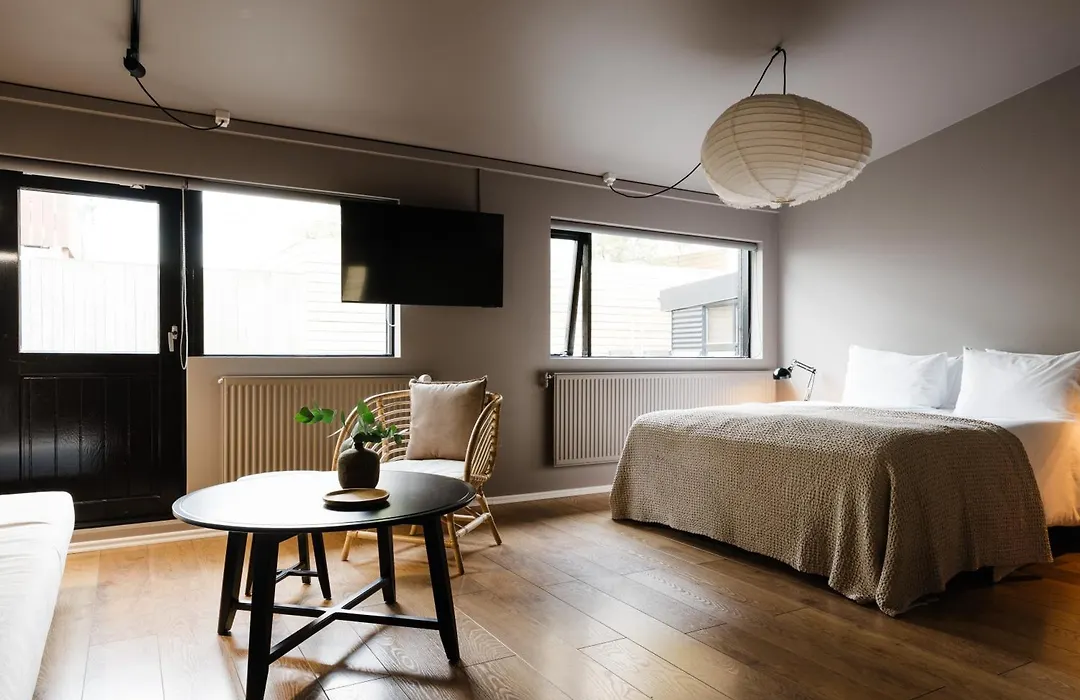 Rey Apartments-1